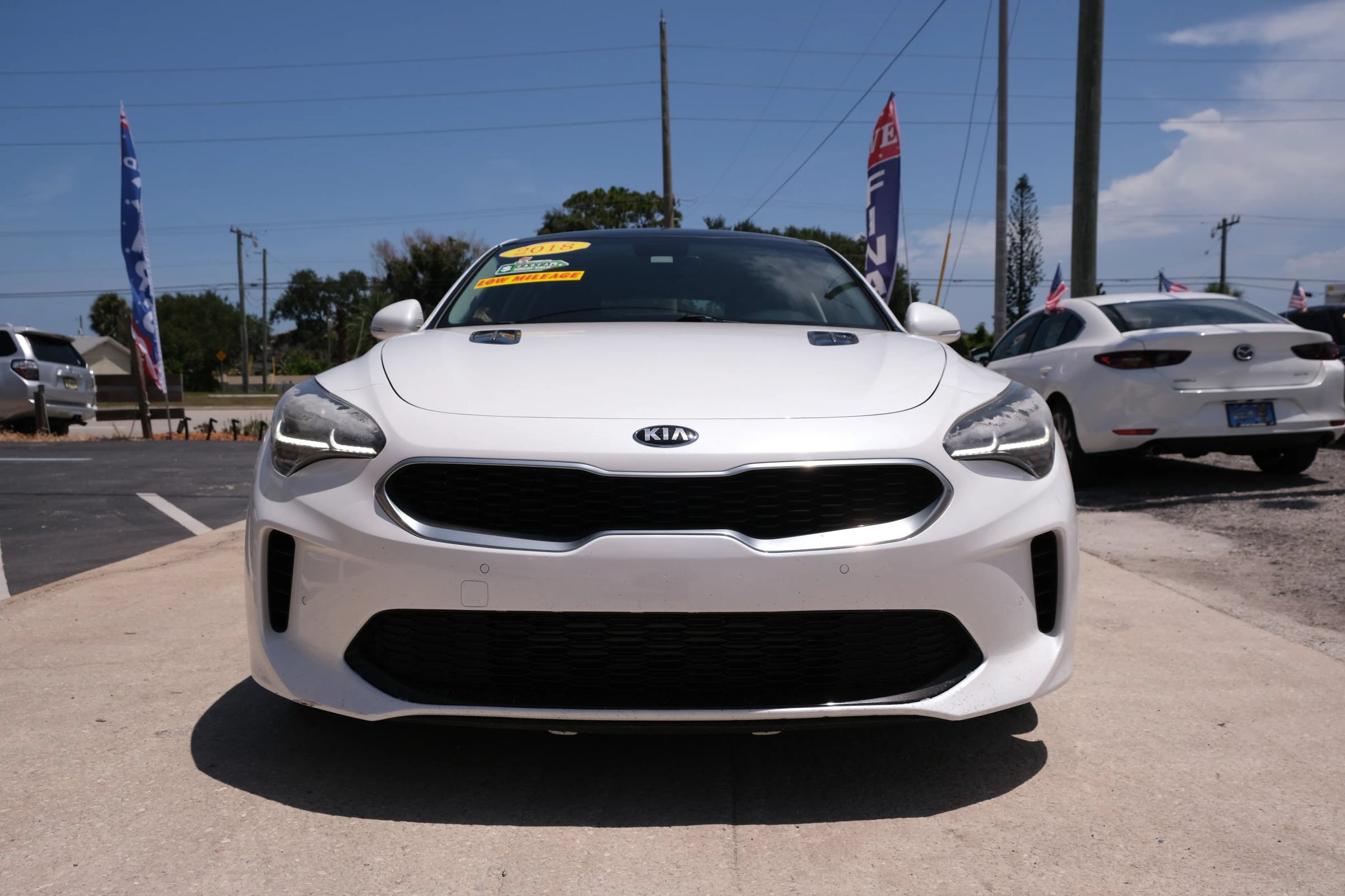 Used 2018 Kia Stinger Premium RWD image 2