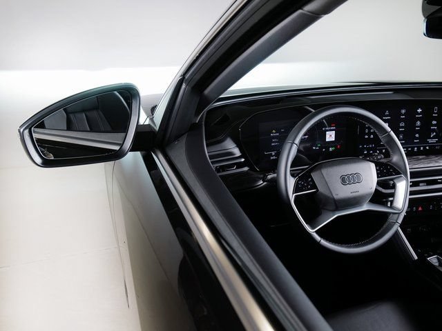 Used 2025 Audi Q5 Premium Plus w/ Premium Plus AWD/4WD image 26