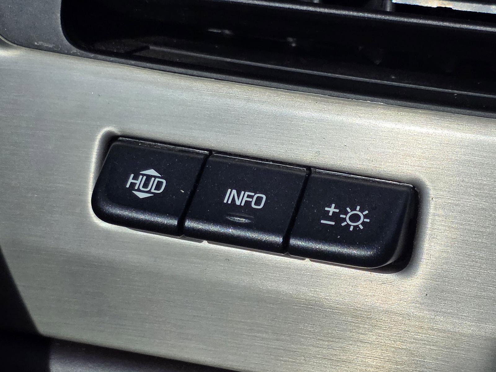 Used 2018 GMC Yukon Denali w/ Denali Ultimate Package image 32