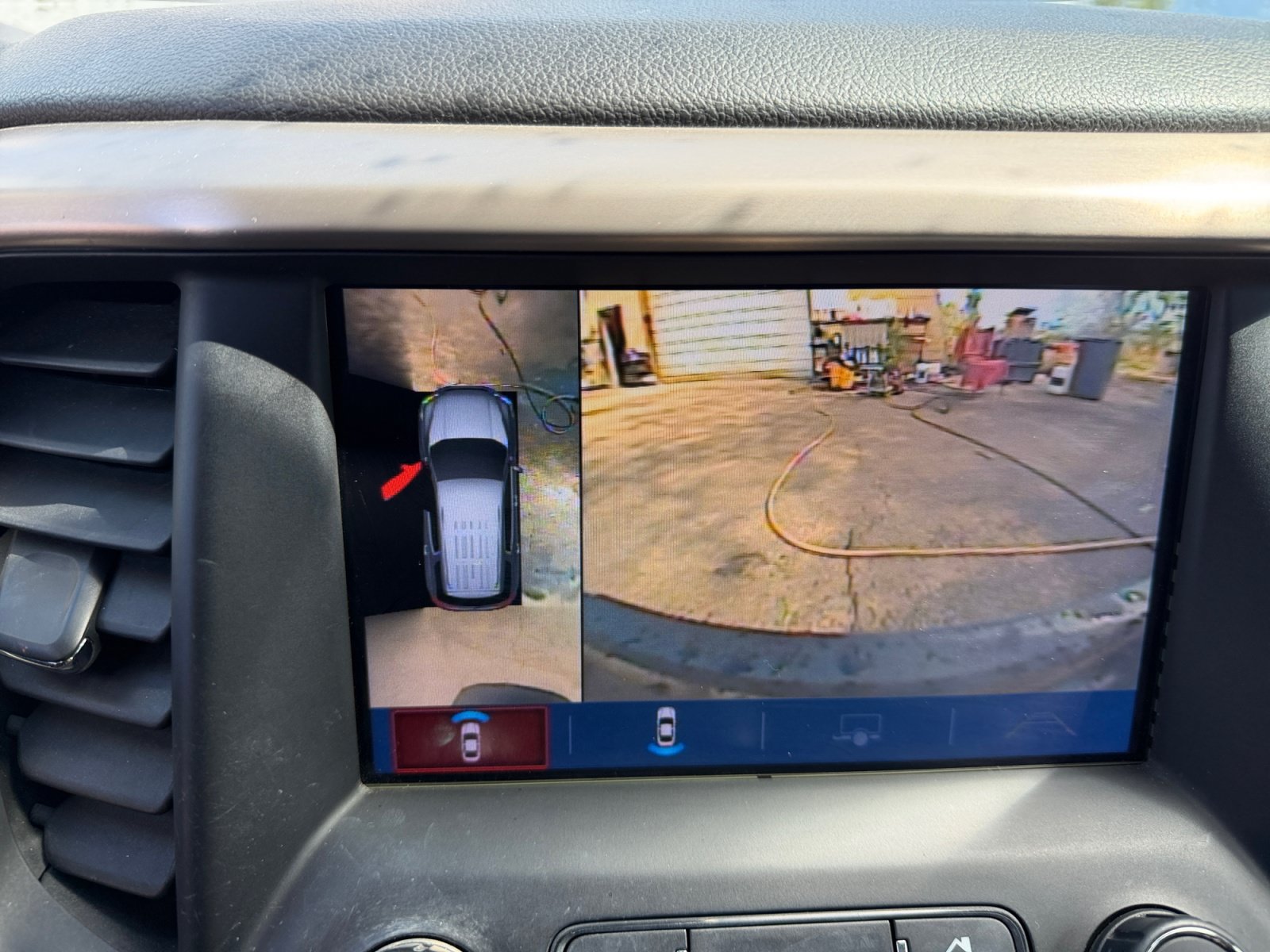 Used 2017 GMC Acadia Denali w/ Technology Package AWD/4WD image 26
