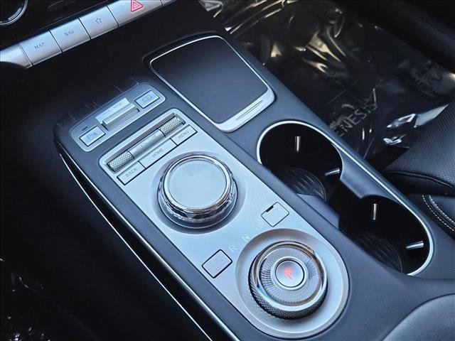 Used 2025 Genesis GV70 2.5T AWD/4WD image 17