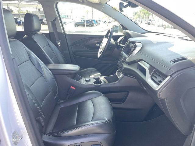 Used 2023 GMC Terrain SLT image 27
