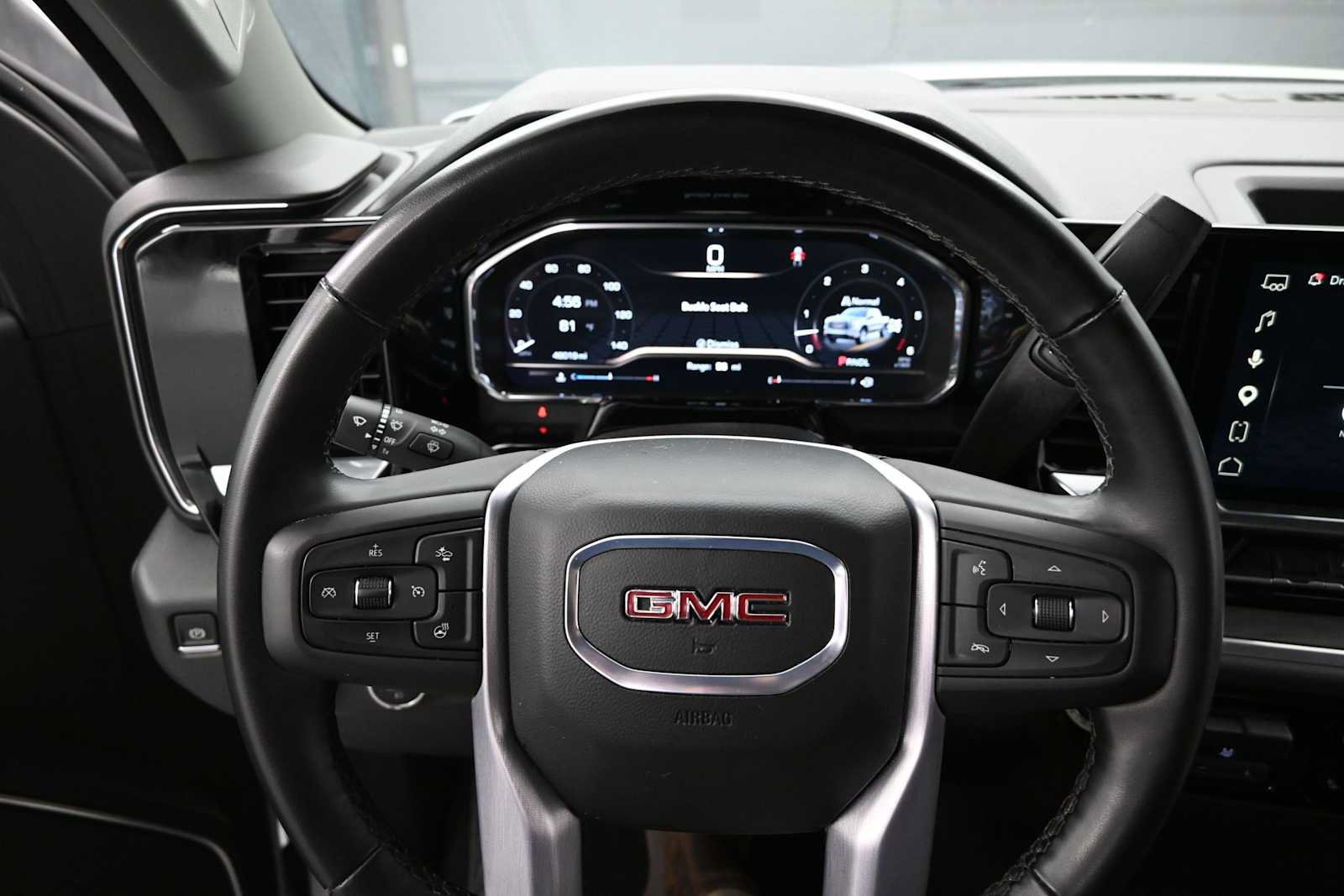 Used 2025 GMC Sierra 1500 SLT AWD/4WD image 13