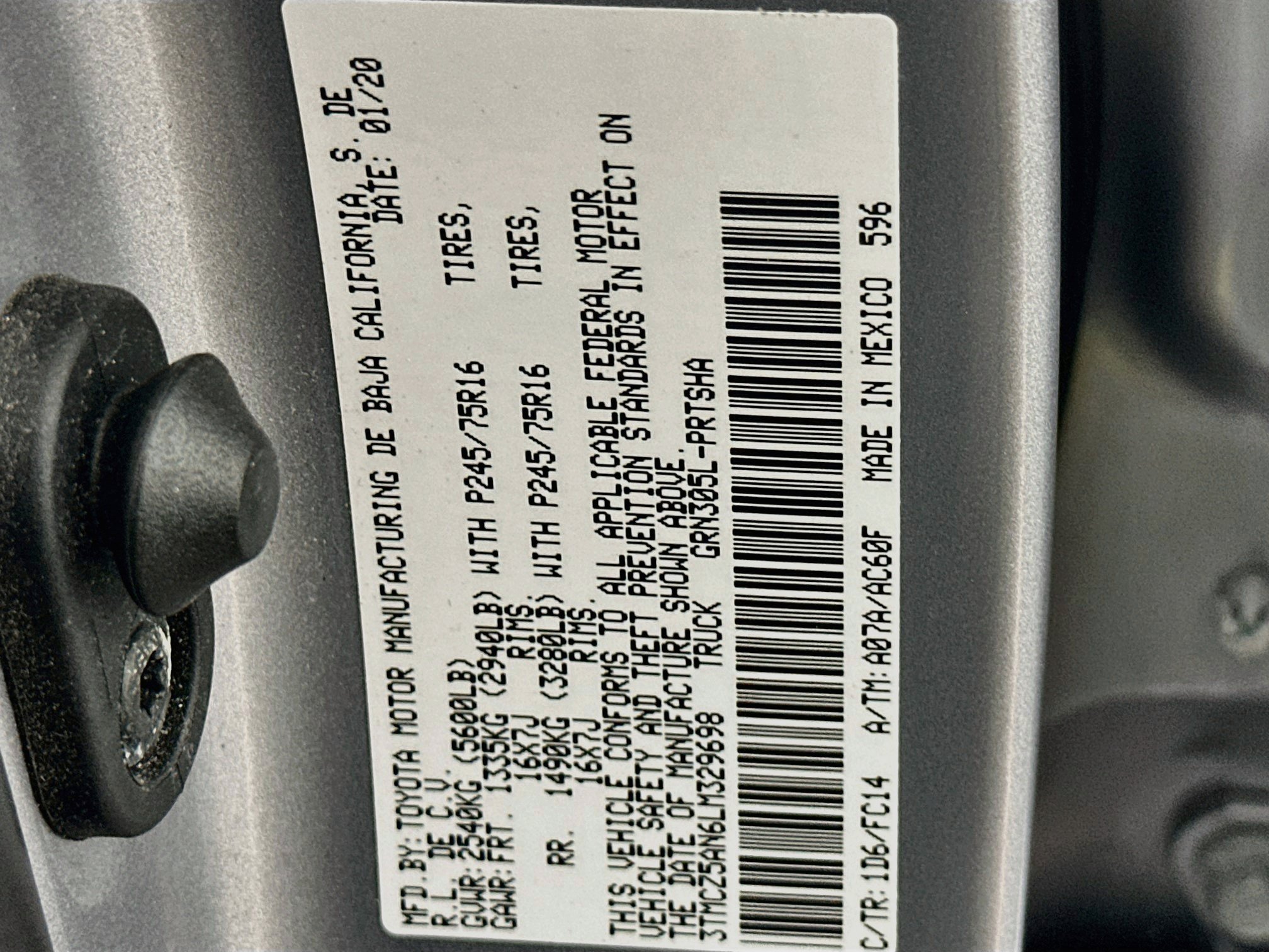 Used 2020 Toyota Tacoma SR5 AWD/4WD image 12