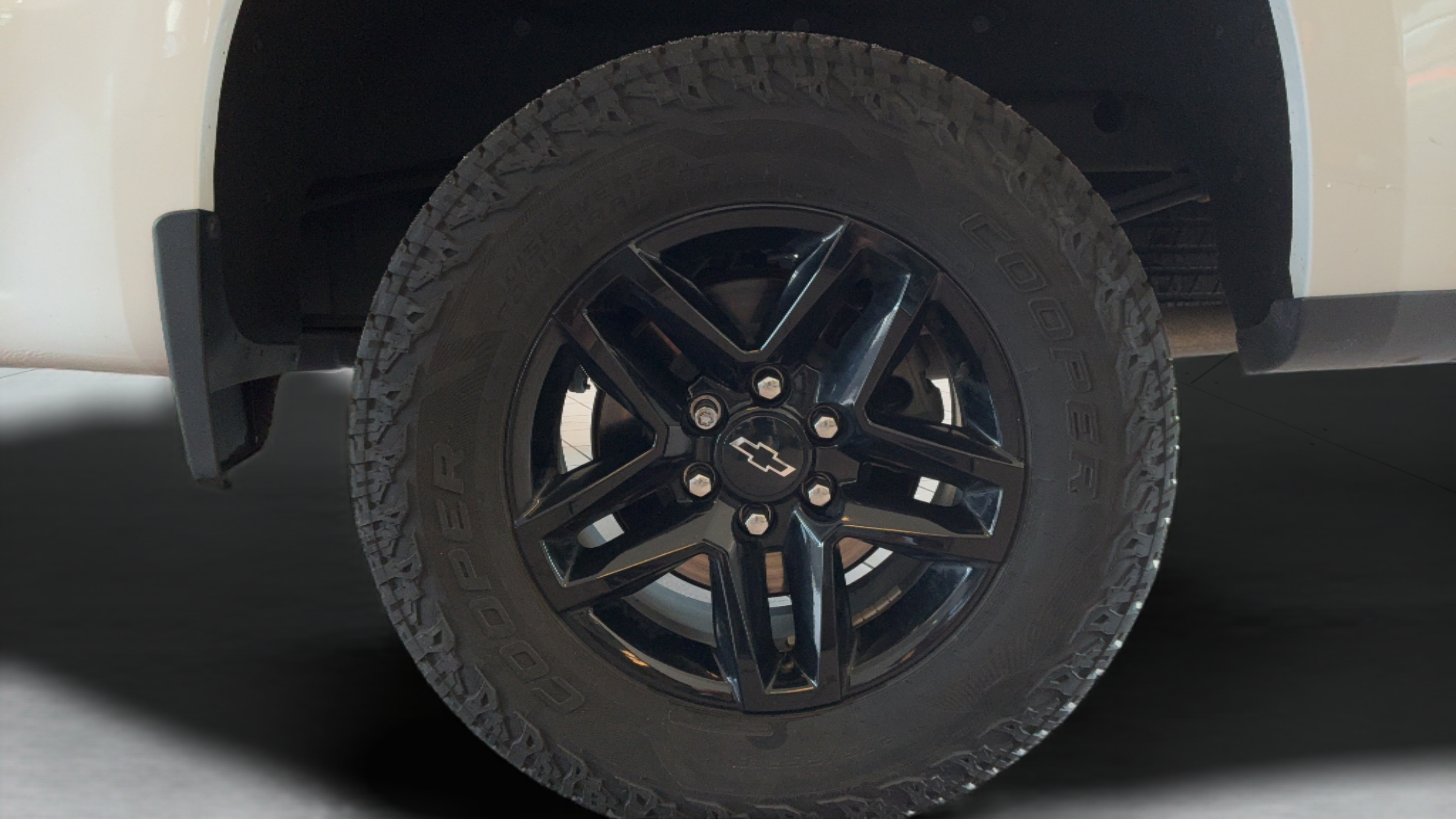 Used 2021 Chevrolet Silverado 1500 LT Trail Boss w/ Convenience Package II AWD/4WD image 45