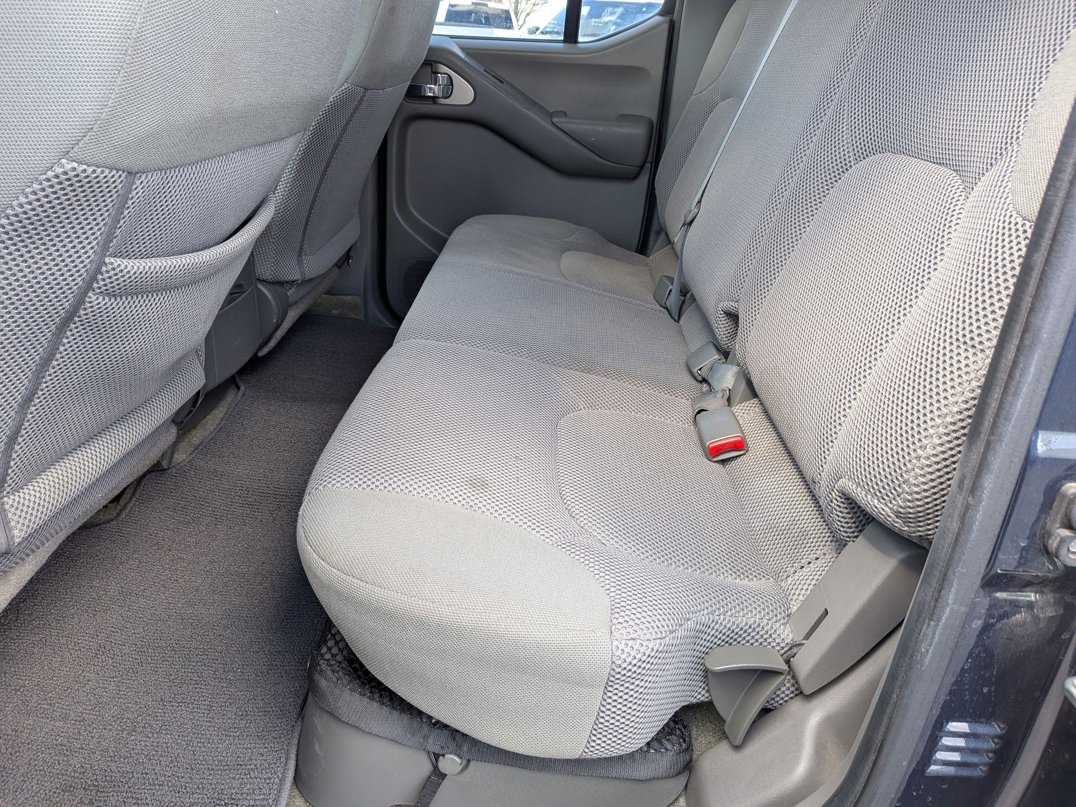 Used 2017 Nissan Frontier SV image 26