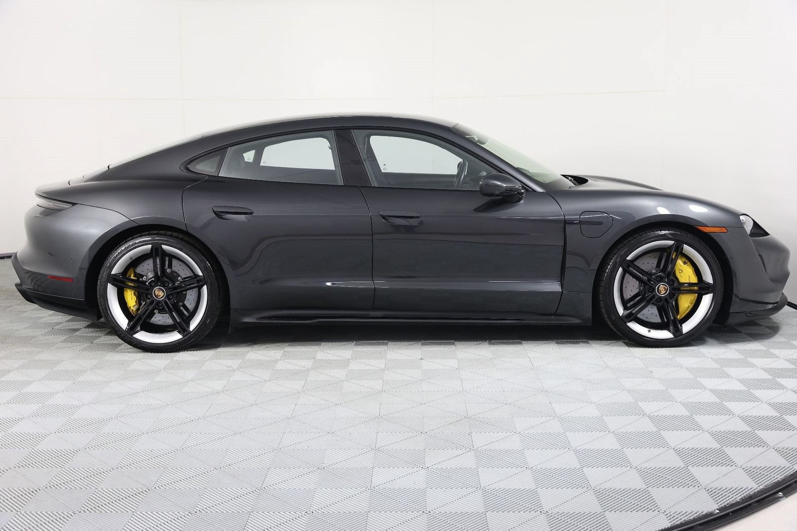 Certified 2020 Porsche Taycan Turbo S AWD/4WD image 8