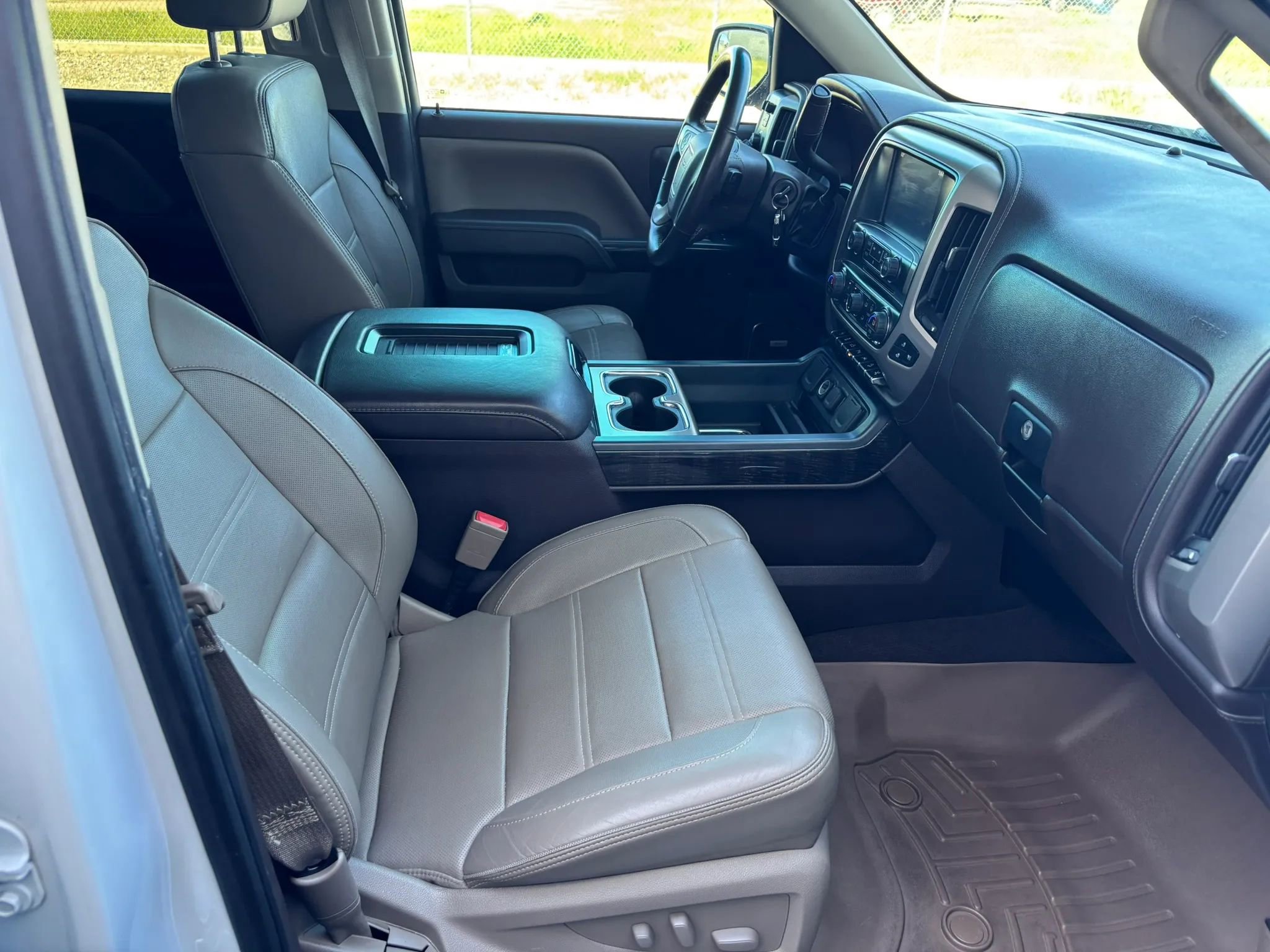 Used 2016 GMC Sierra 1500 Denali w/ Enhanced Driver Alert Package image 11