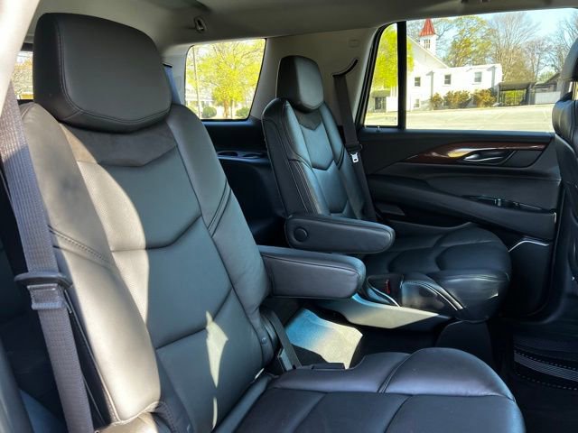 Used 2016 Cadillac Escalade Luxury AWD/4WD image 20