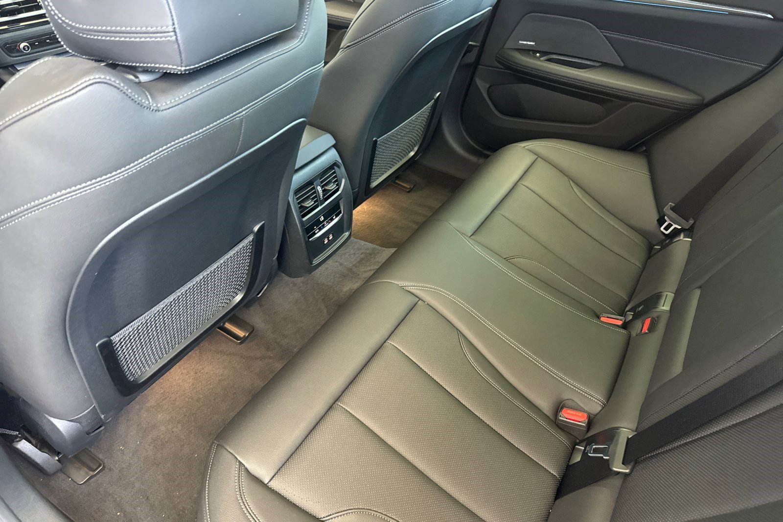 Certified 2023 BMW i4 eDrive35 w/ Premium Package RWD image 27