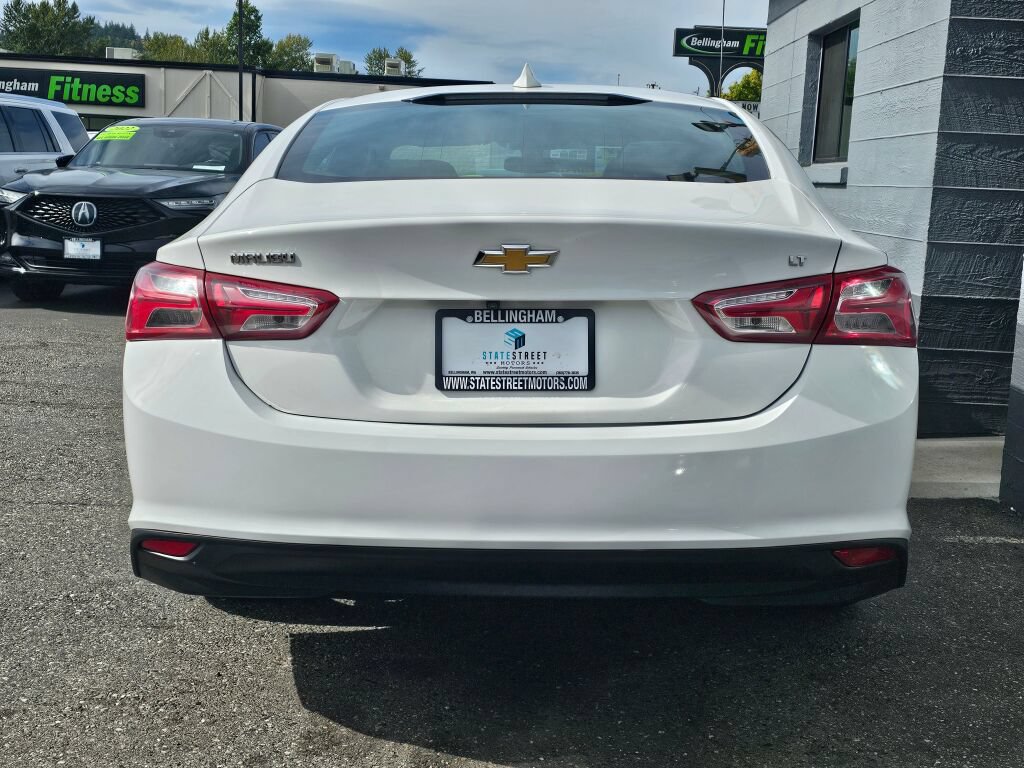 Used 2019 Chevrolet Malibu LT FWD image 4