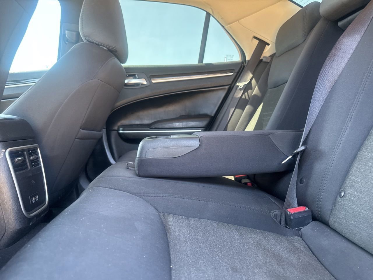 Used 2023 Chrysler 300 Touring image 32