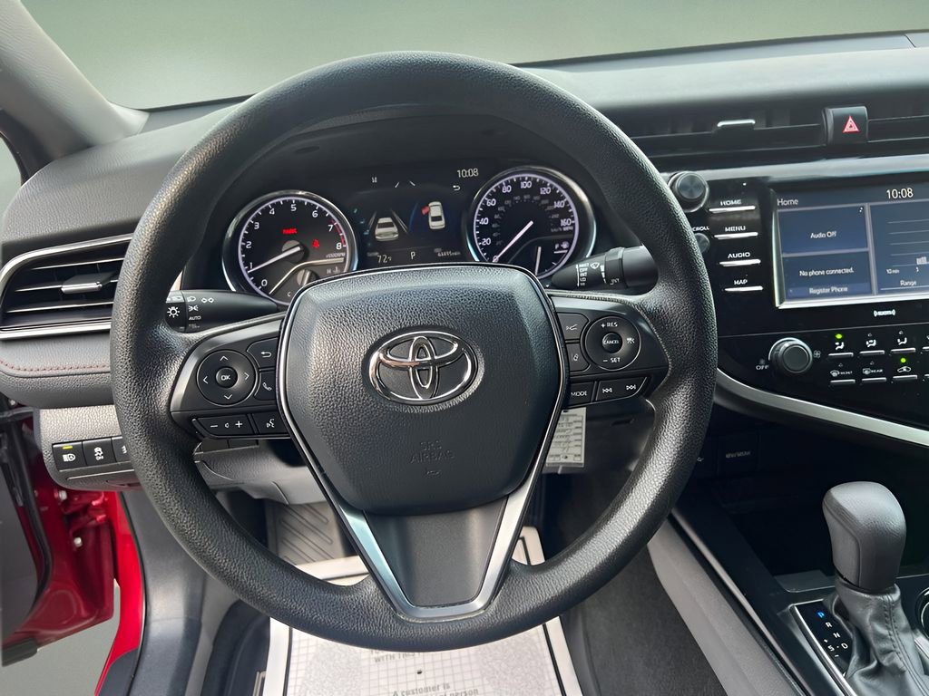 Used 2020 Toyota Camry LE image 12