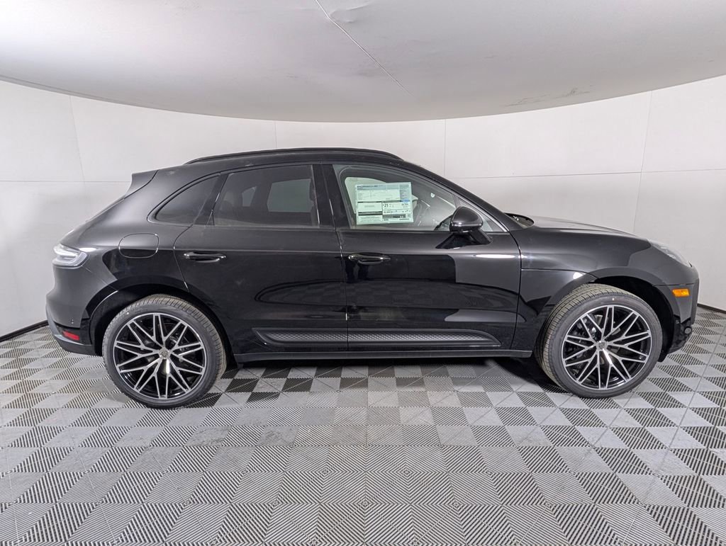 New 2026 Porsche Macan image 8