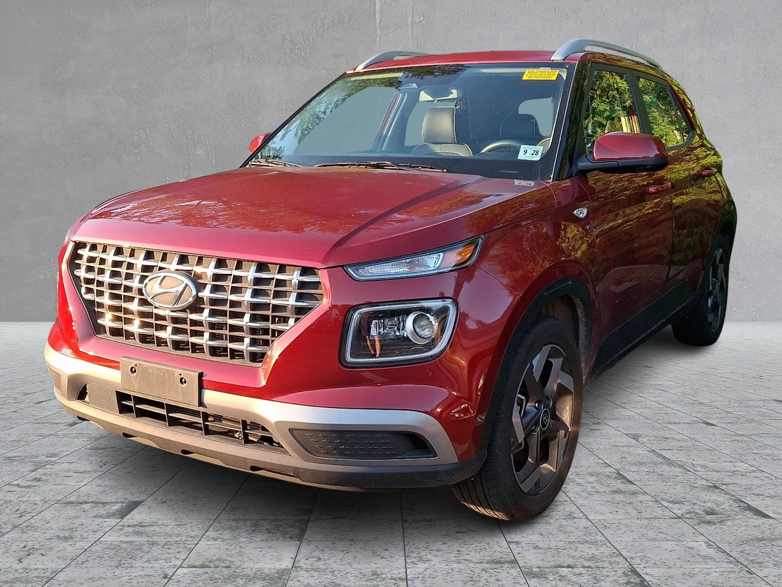 Used 2023 Hyundai Venue Limited w/ Cargo Package FWD video 1