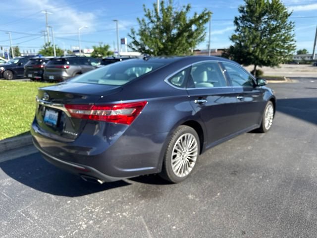 Used 2018 Toyota Avalon Limited FWD image 7