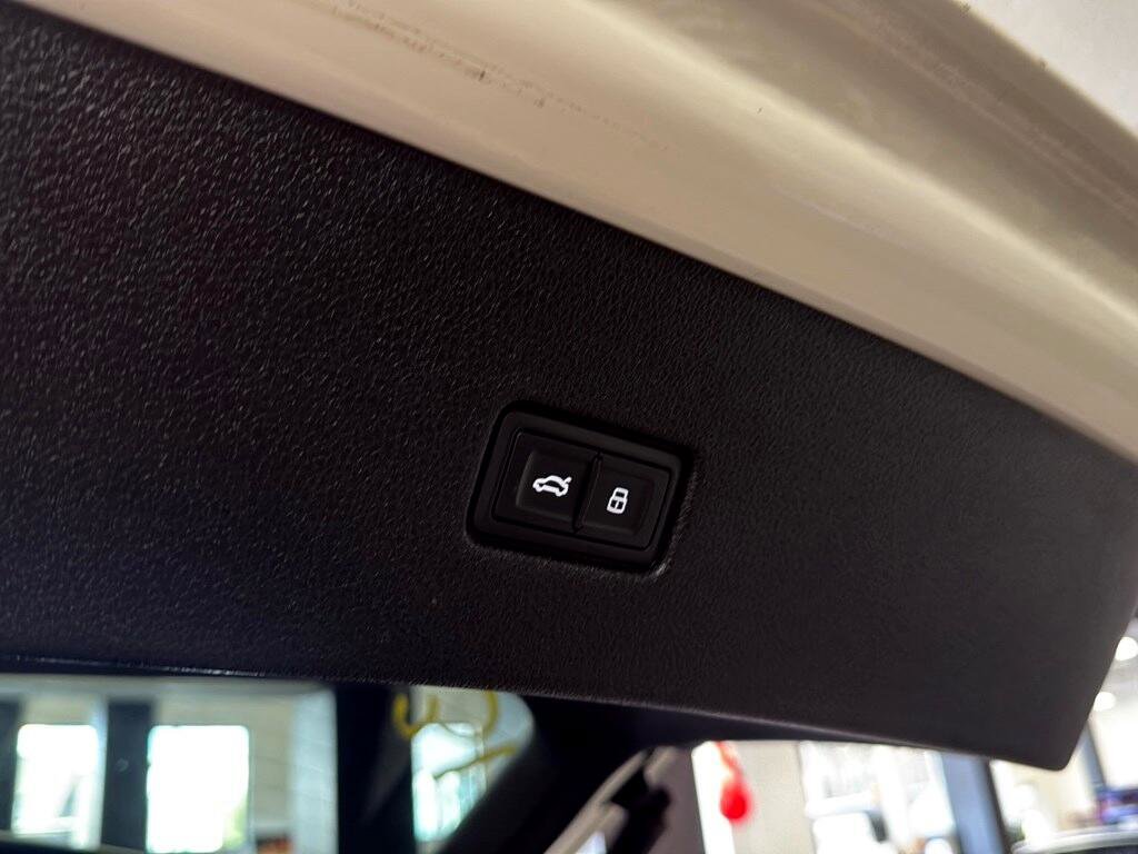 Used 2019 Audi Q8 Prestige image 20