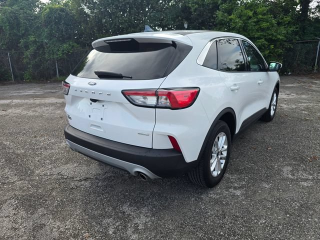 Used 2020 Ford Escape SE FWD image 4