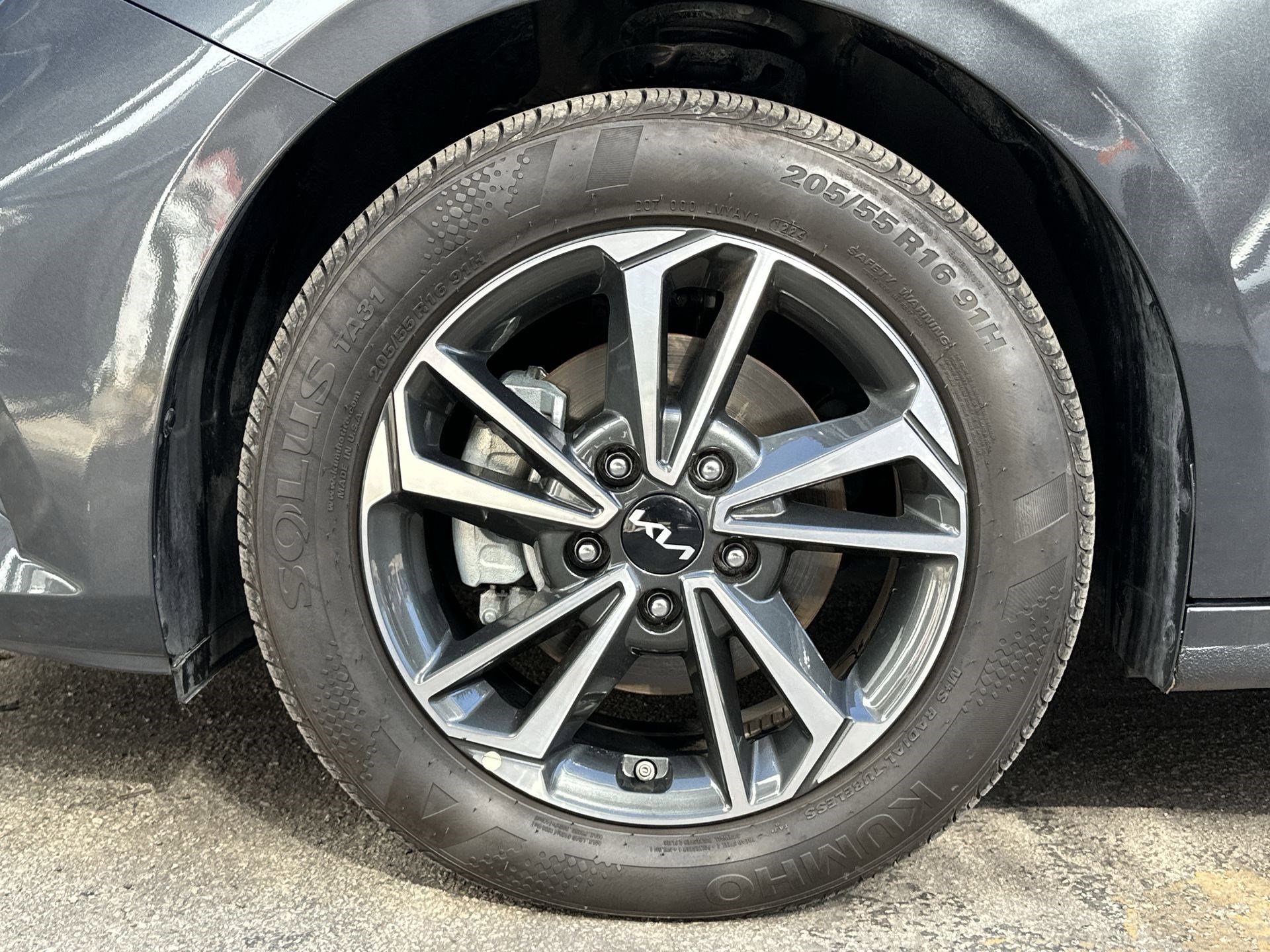 Certified 2024 Kia Forte LXS image 18