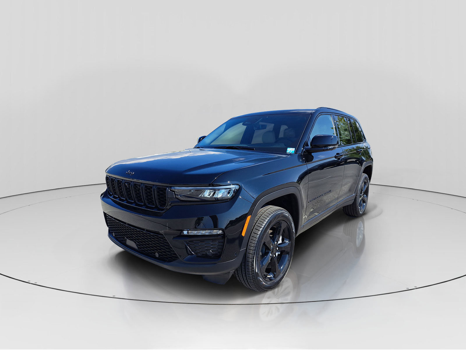 New 2025 Jeep Grand Cherokee Limited w/ Luxury Tech Group II image 4