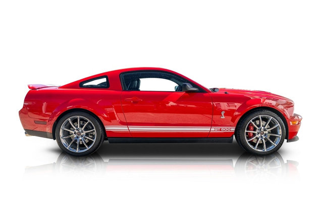Used 2007 Ford Mustang Shelby GT500 RWD image 2