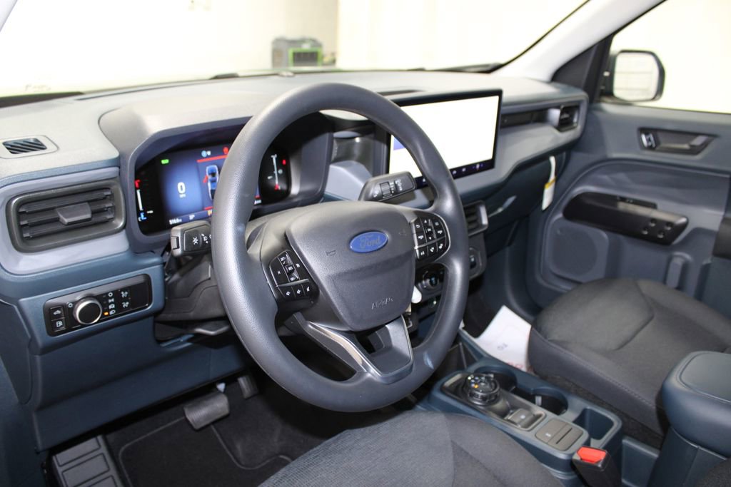 New 2025 Ford Maverick XL image 16