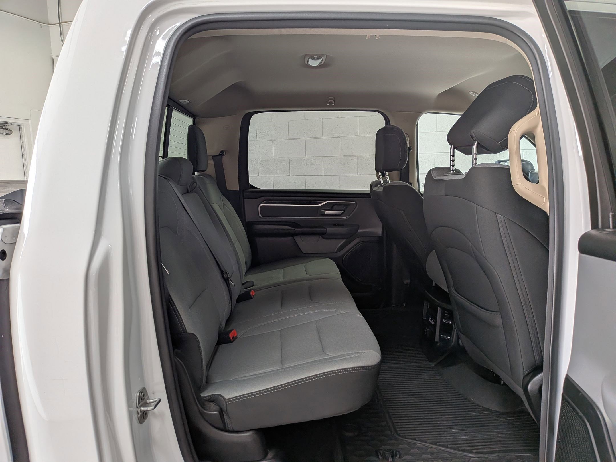 Used 2020 RAM 1500 Big Horn image 31