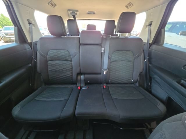 Used 2023 Nissan Pathfinder SV w/ SV Black Package AWD/4WD image 25