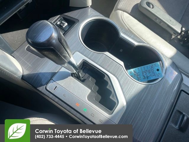 Used 2014 Toyota Camry XLE w/ Leather Package image 14