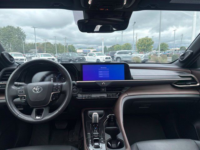 Used 2024 Toyota Crown AWD/4WD image 13