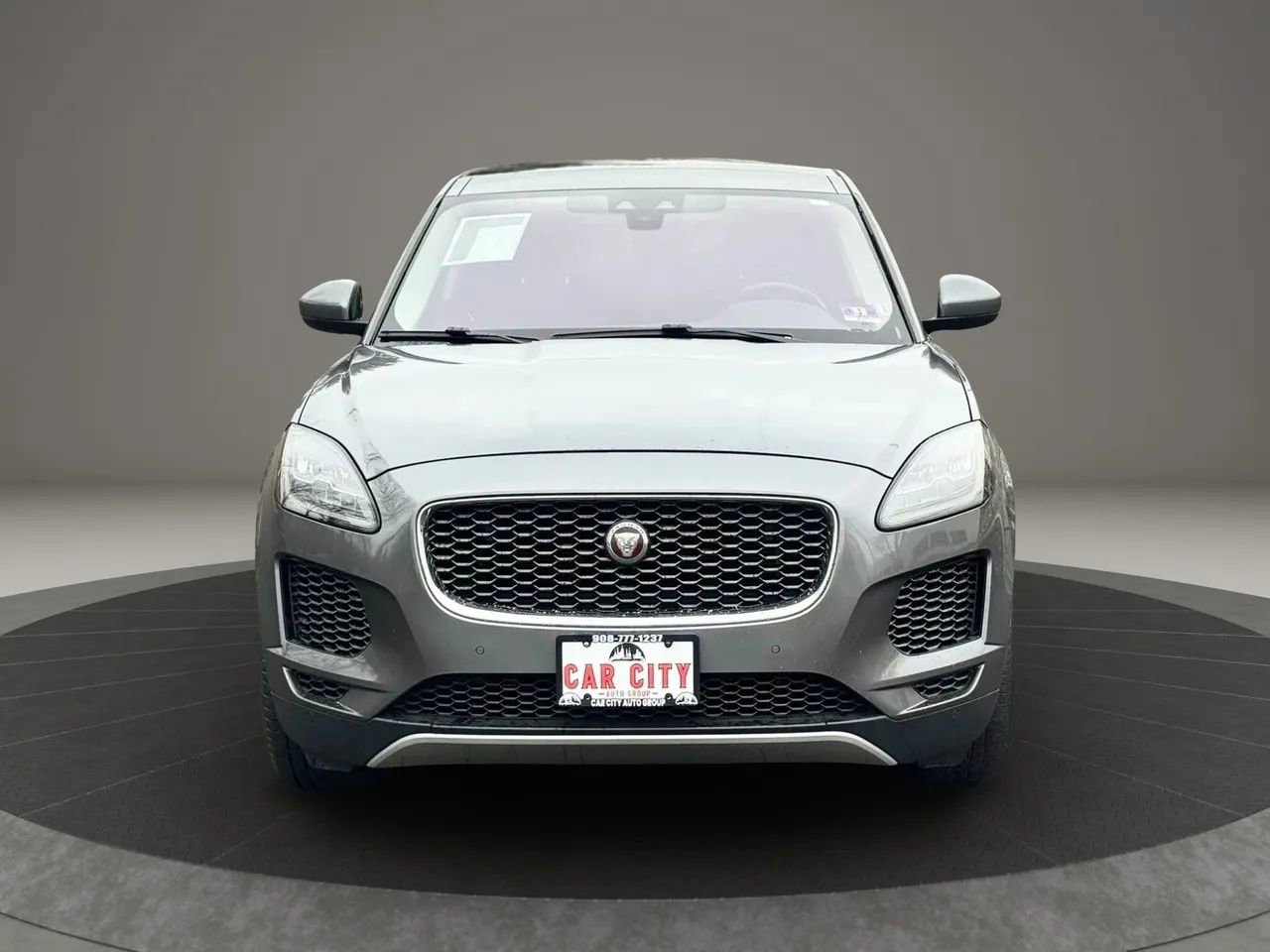 Used 2018 Jaguar E-PACE S image 2