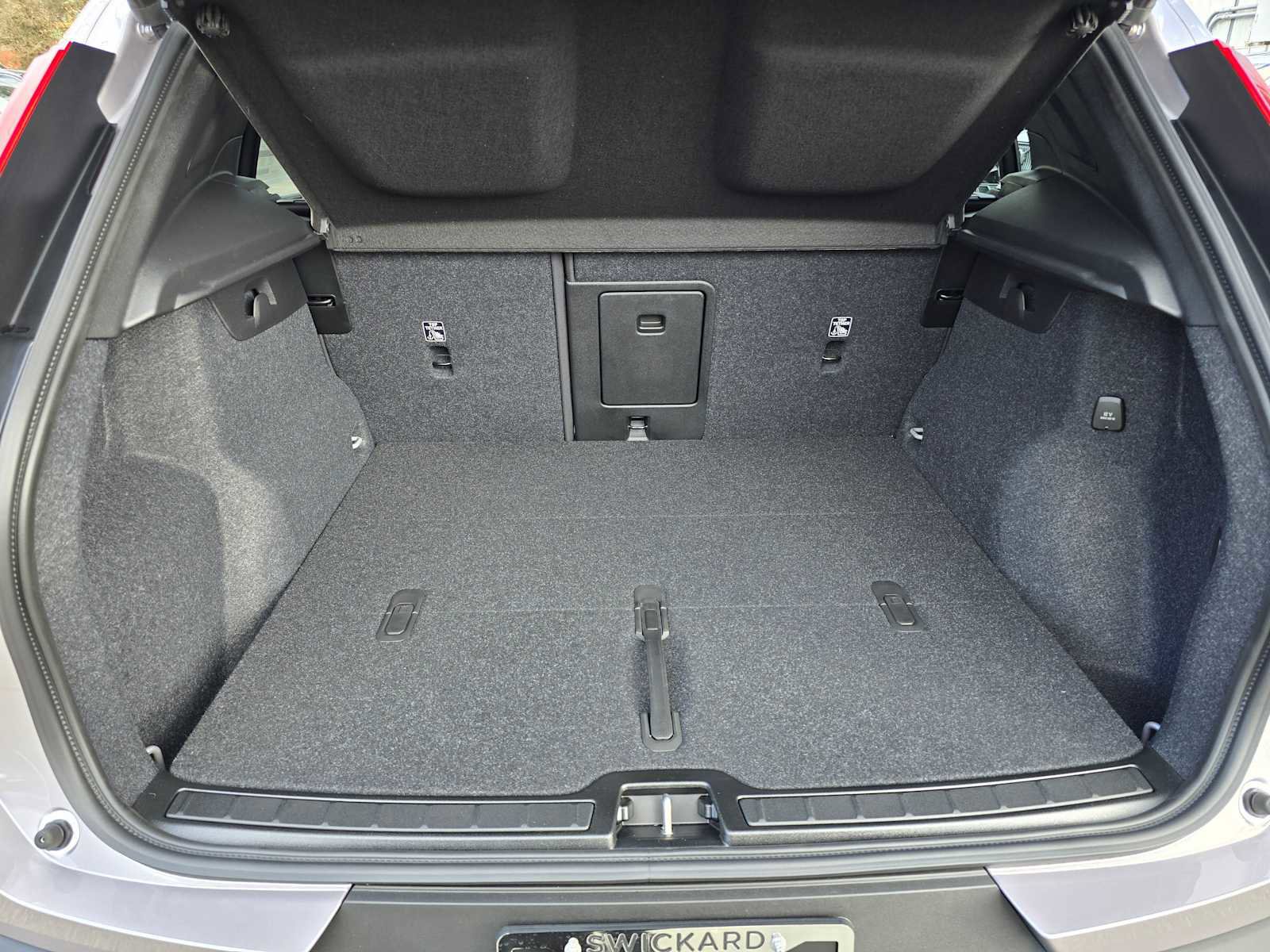 New 2026 Volvo XC40 B5 Plus w/ Protection Package Premier image 14