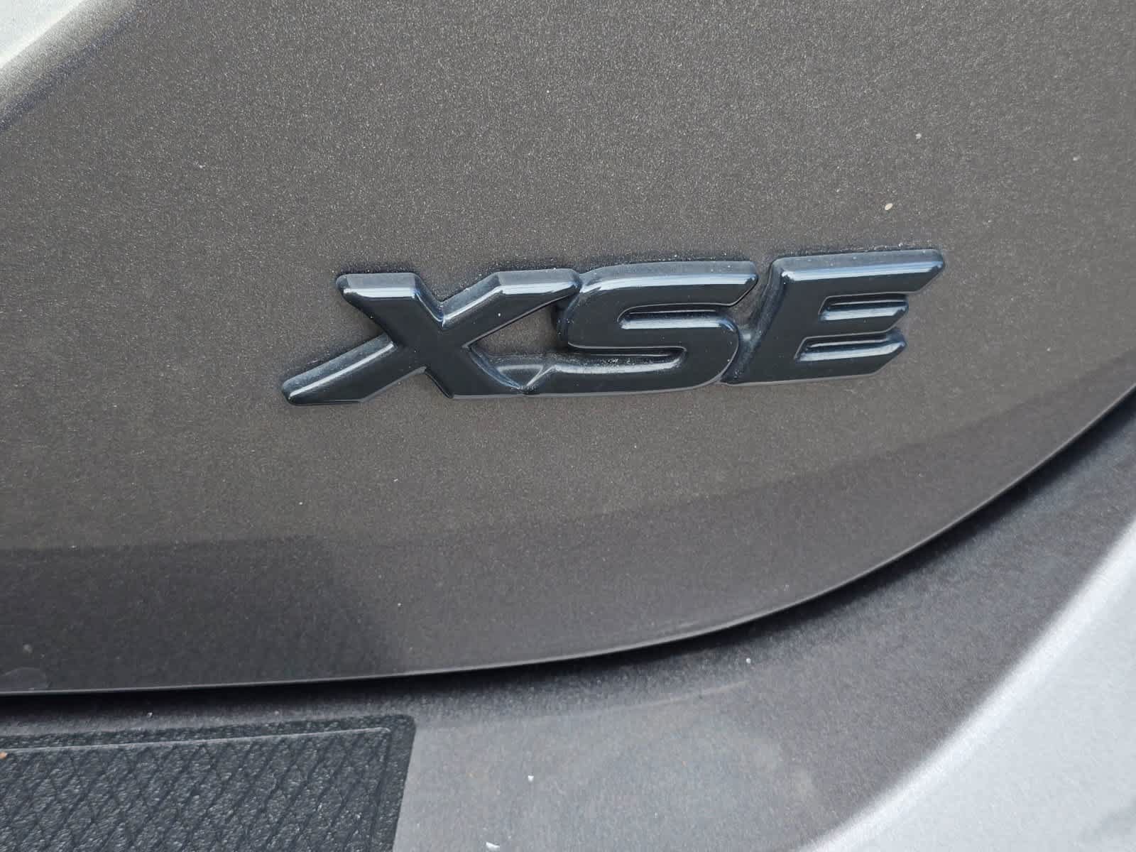 Used 2020 Toyota Camry XSE w/ Driver Assist Package FWD image 7