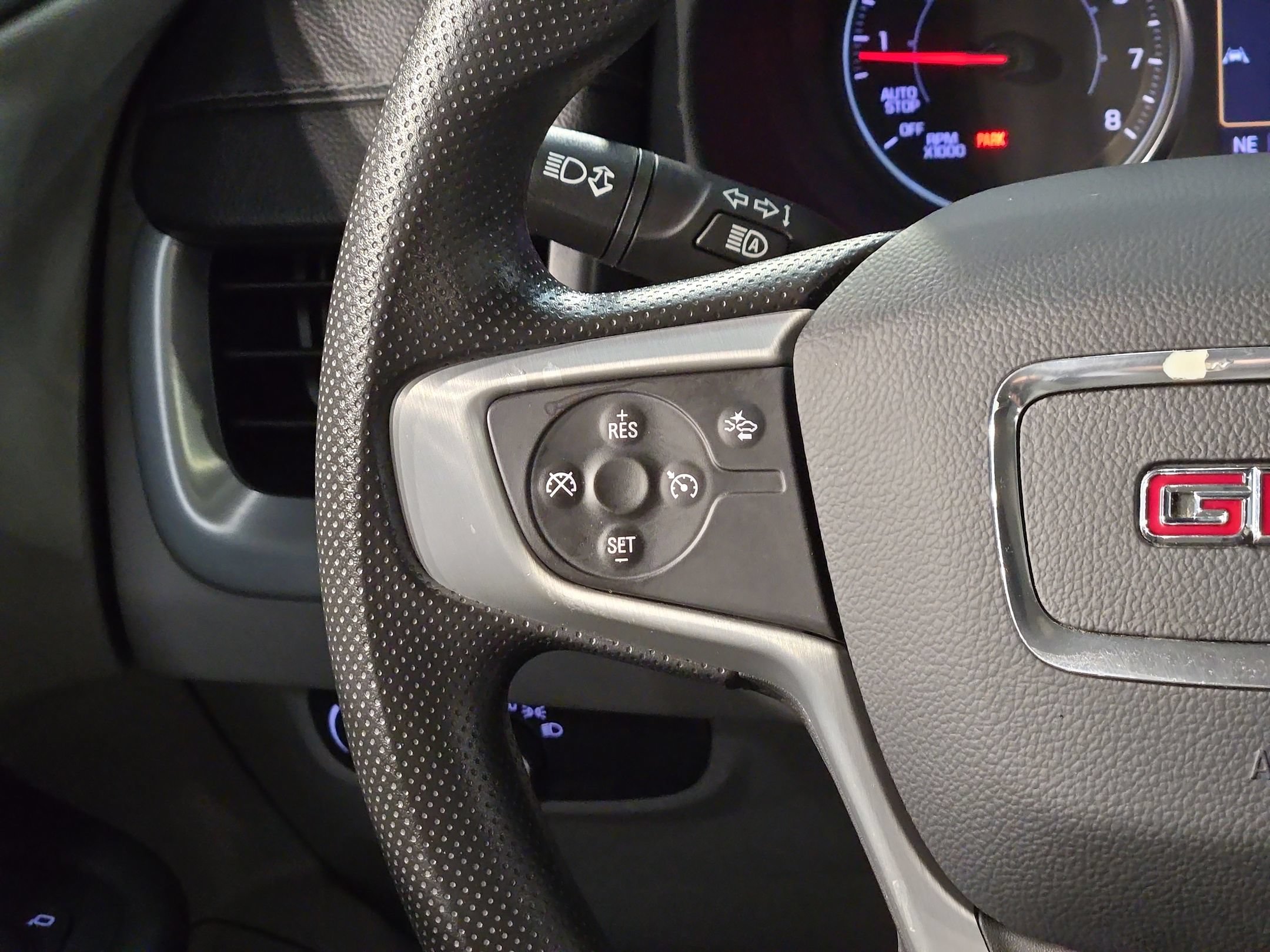 Used 2022 GMC Terrain SLE w/ Driver Convenience Package FWD image 27