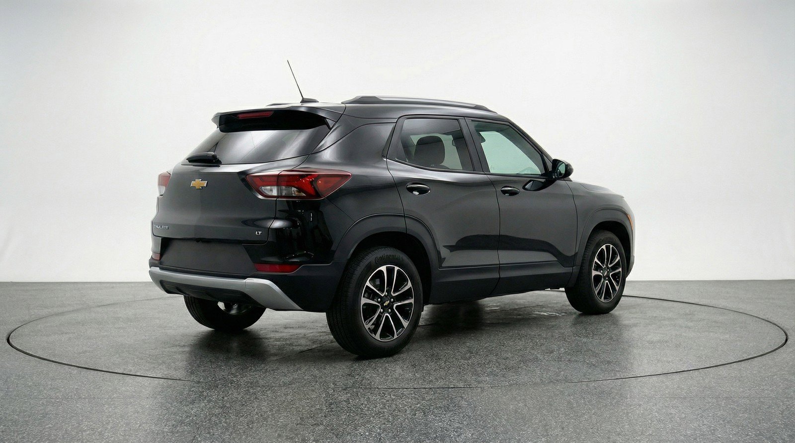 Used 2025 Chevrolet TrailBlazer LT w/ Driver Confidence Package image 9