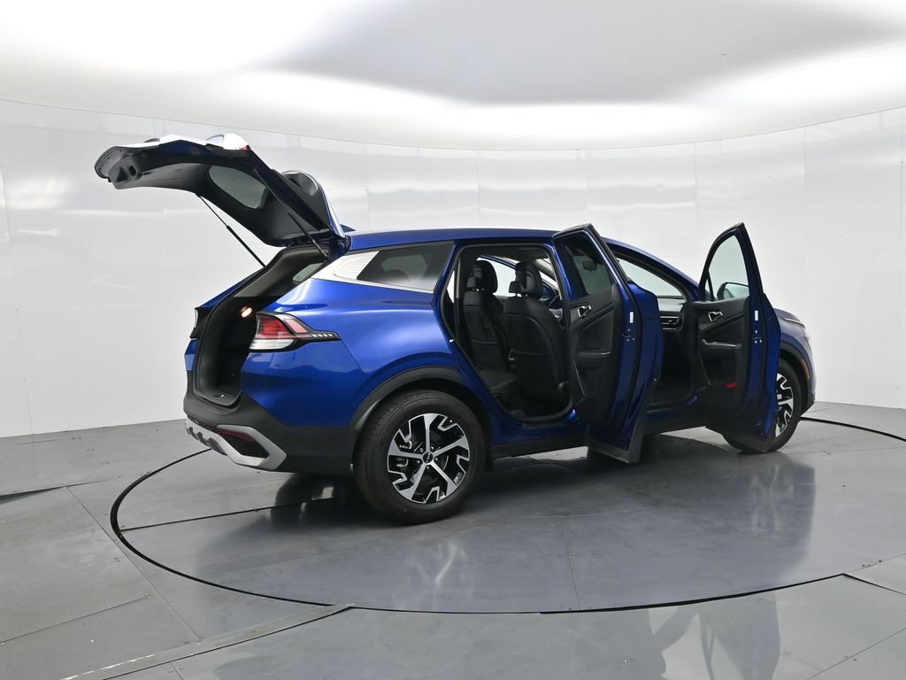 Certified 2024 Kia Sportage EX FWD image 4