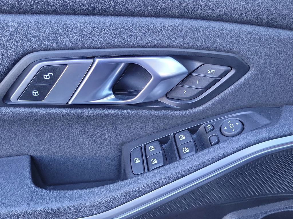 Used 2020 BMW 330i xDrive 330i xDrive w/ Premium Package image 15