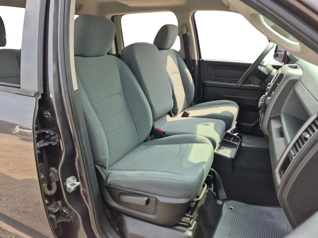 Used 2018 RAM 1500 Tradesman w/ Popular Equipment Group RWD image 29