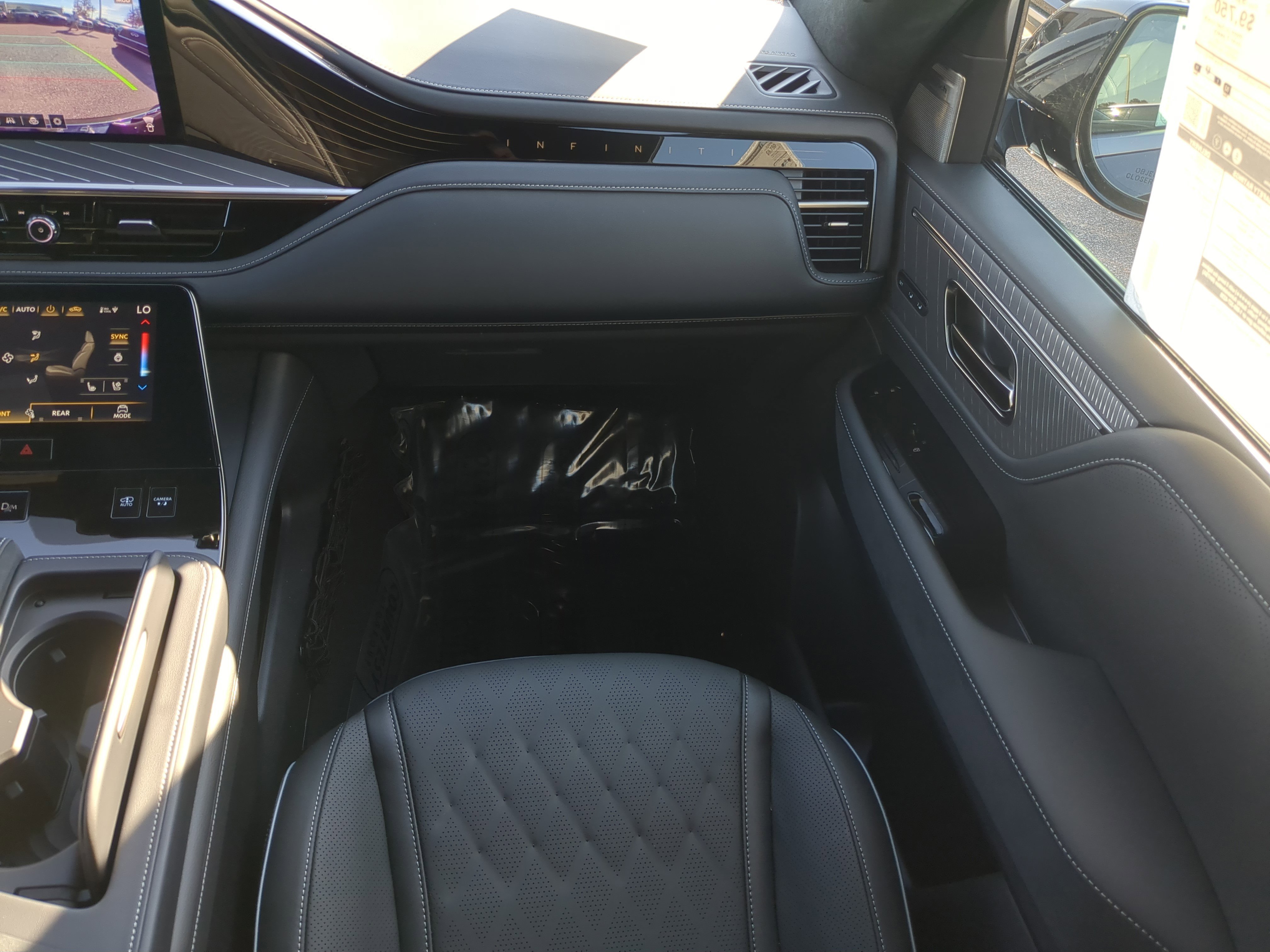 New 2026 INFINITI QX80 Autograph w/ Premium Cargo Package image 10