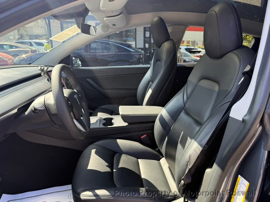 Used 2021 Tesla Model Y Long Range AWD/4WD image 7