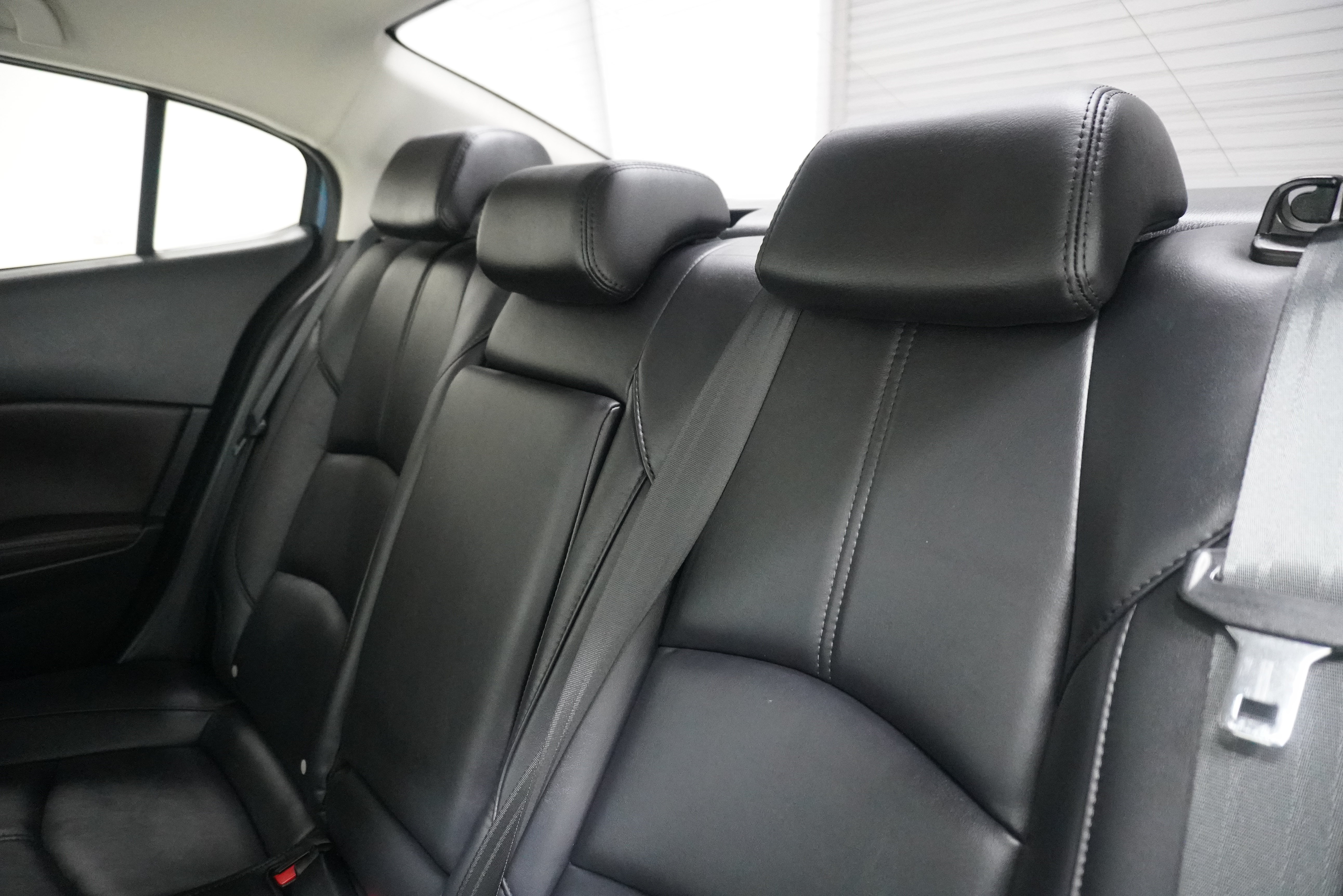 Used 2018 MAZDA MAZDA3 Touring FWD image 12