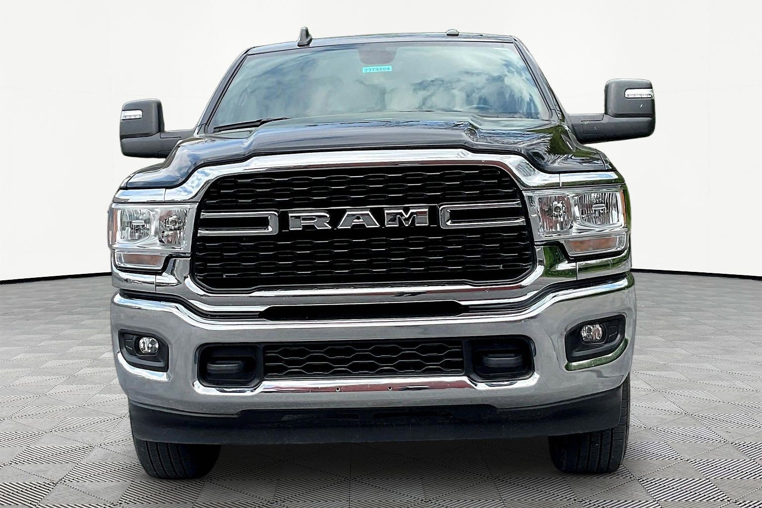 Used 2024 RAM 2500 Big Horn AWD/4WD image 2