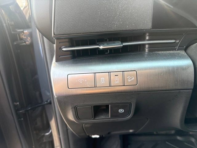 Used 2025 Hyundai Kona SE AWD/4WD image 15