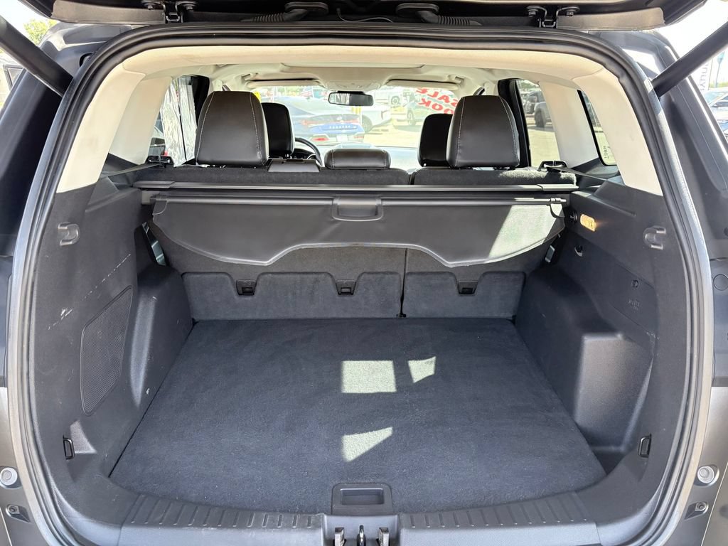 Used 2019 Ford Escape Titanium AWD/4WD image 25