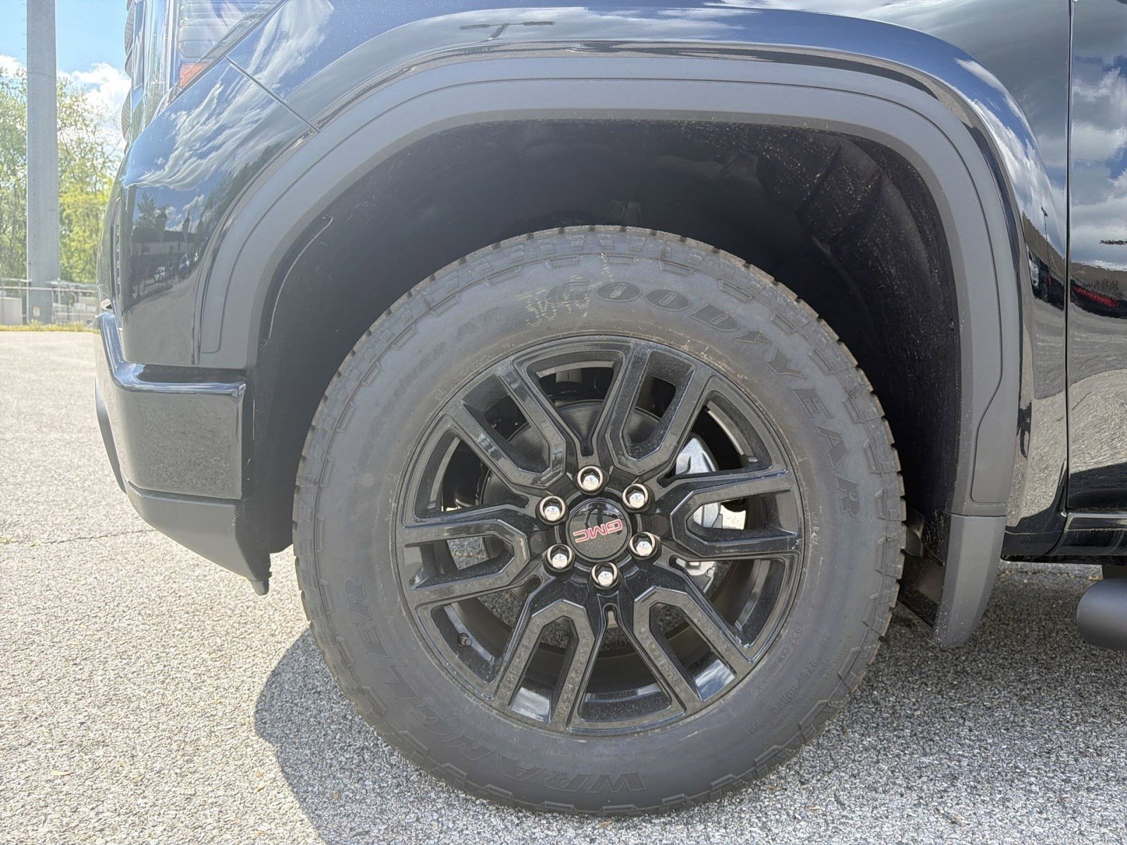New 2026 GMC Sierra 1500 Elevation w/ X31 Off-Road Package AWD/4WD image 12