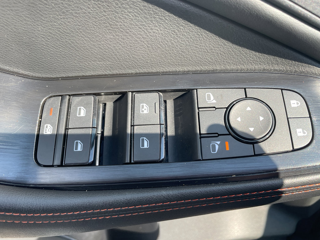 Certified 2025 Nissan Rogue SV image 9