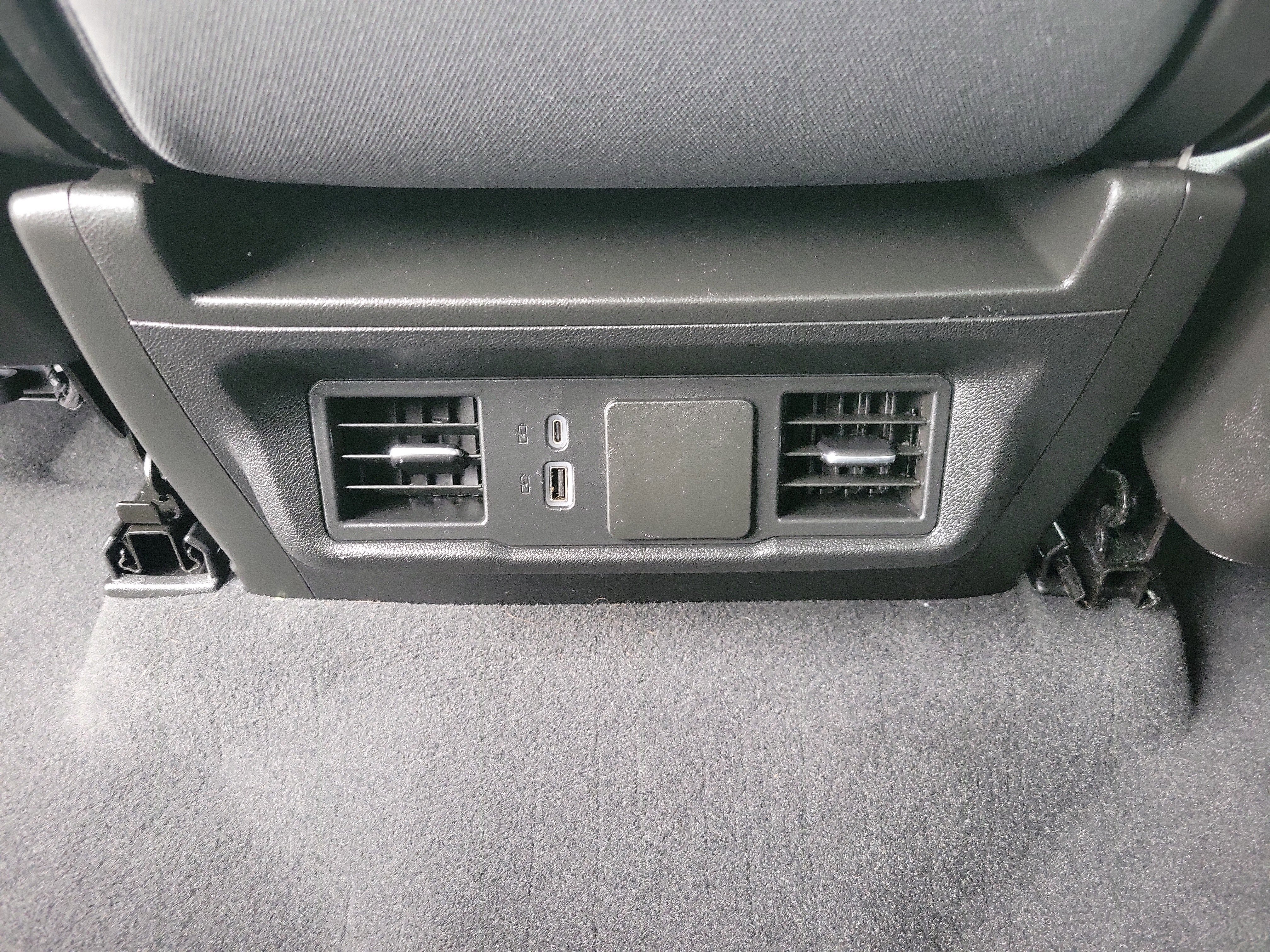 Used 2024 Chevrolet Silverado 1500 Custom w/ LPO, Dark Essentials Package image 10