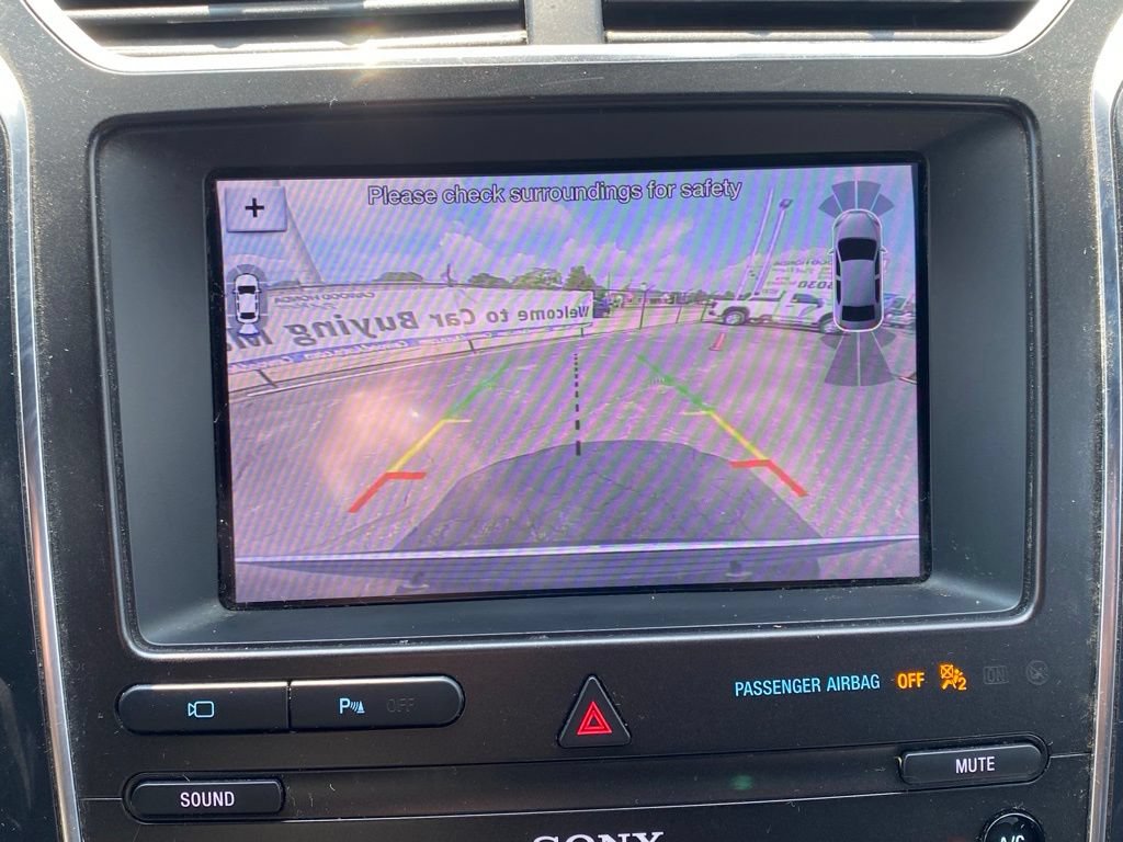 Used 2019 Ford Explorer Limited w/ Class III Trailer Tow Package AWD/4WD image 33