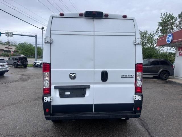 Used 2025 RAM ProMaster 2500 w/ Safety Group FWD image 5