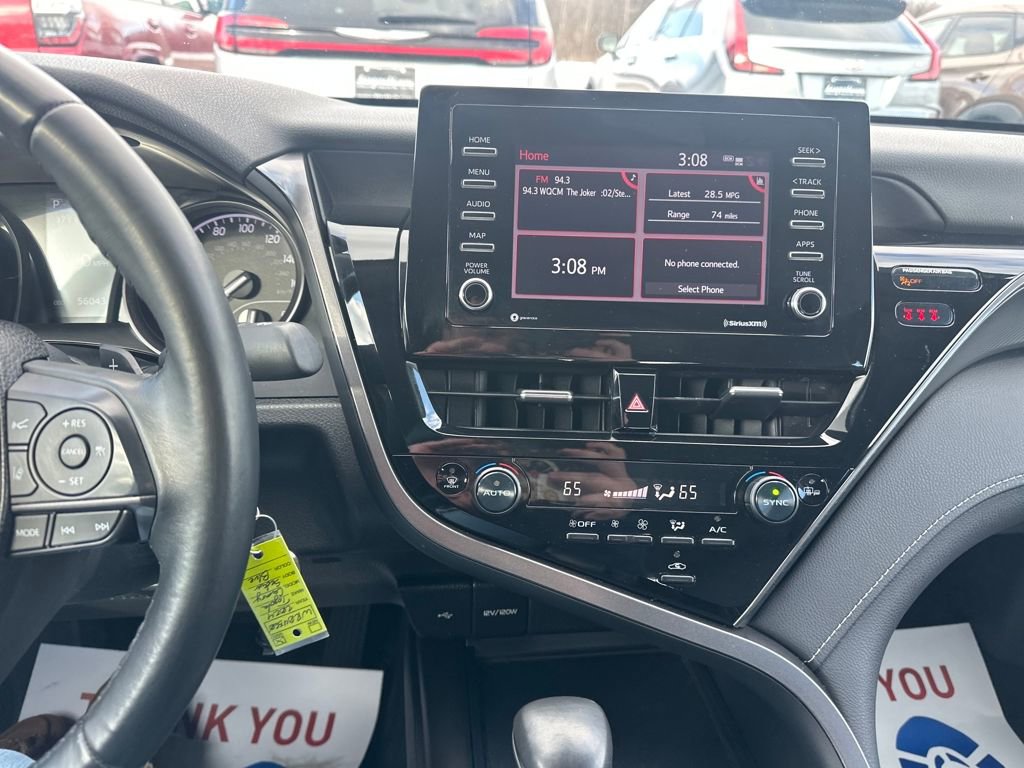 Used 2024 Toyota Camry SE image 17